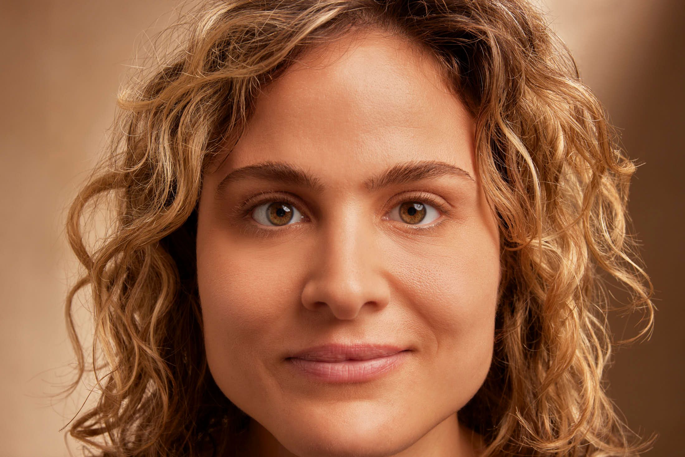 Client met frisse ogen na ooglidcorrectie bij The Body Clinic