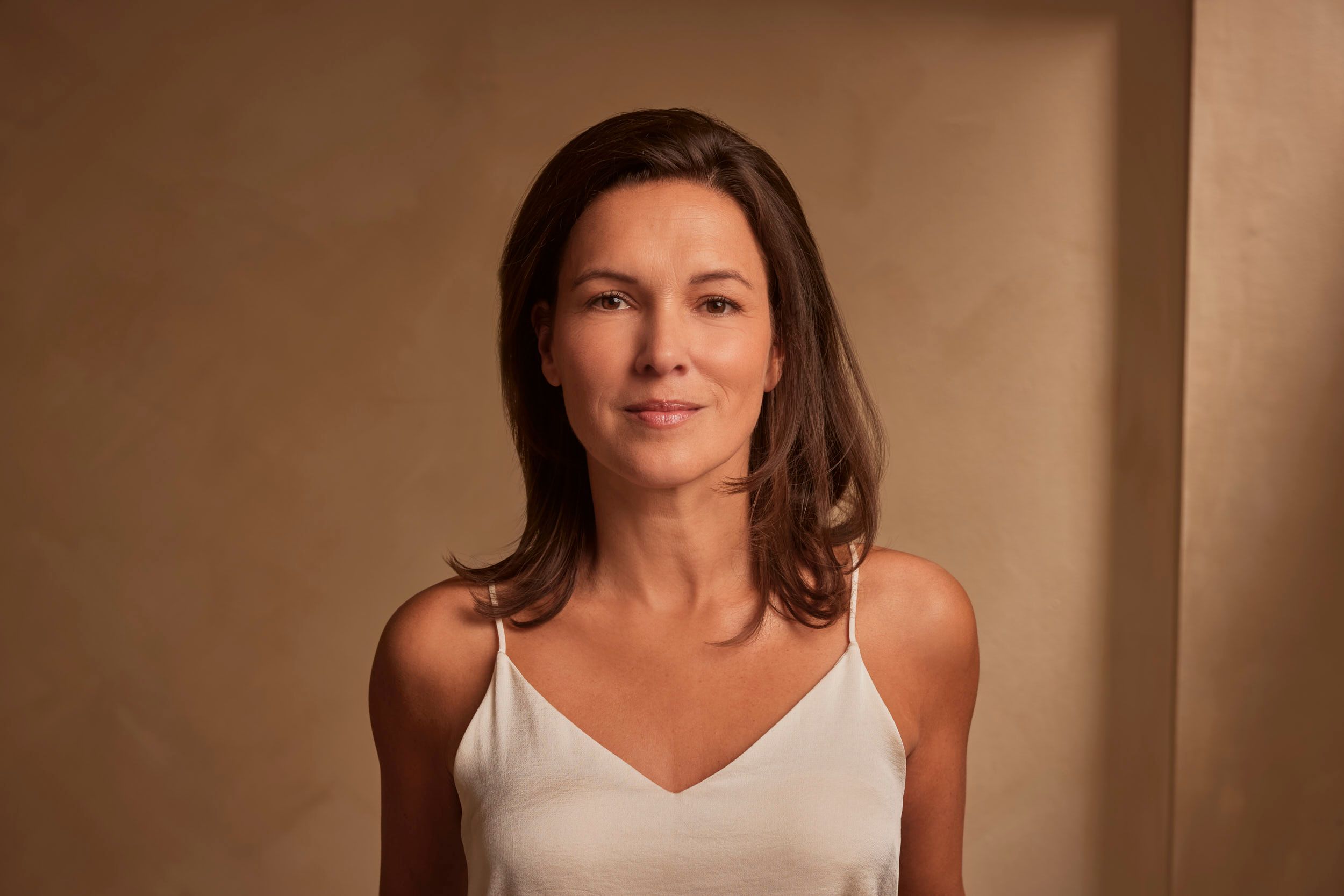 Client met natuurlijk resultaat na botox behandeling hangende mondhoeken bij The Body Clinic