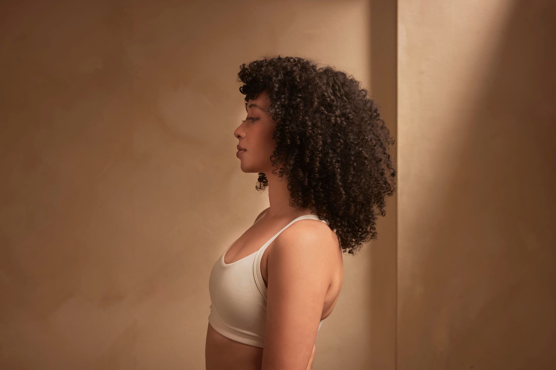 Halslift met PlexR voor een strakkere hals zonder operatie of littekens