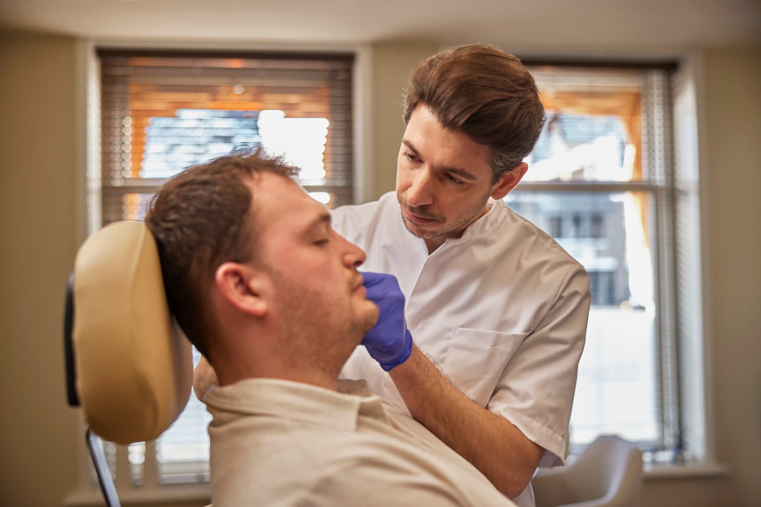 Professionele ooglidcorrectie behandeling bij beste kliniek van Nederland The Body Clinic